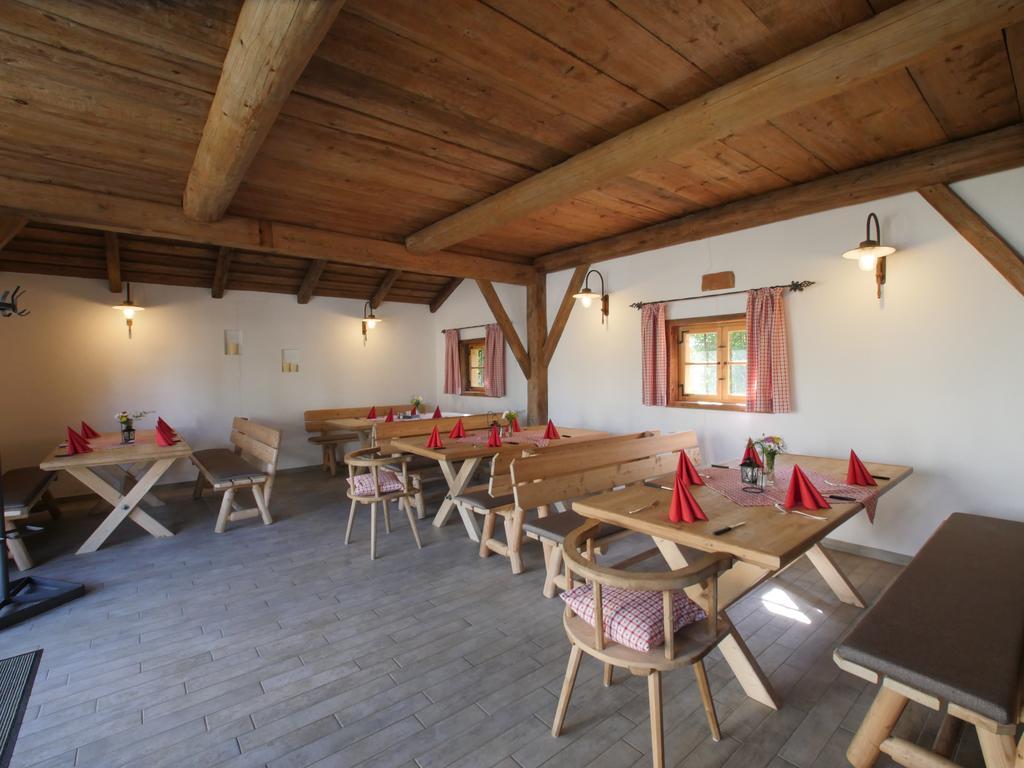 Отель Wirtshaus Zur Bina Фильсбибург Экстерьер фото